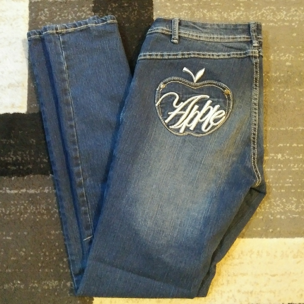 Apple Bottoms skinny leg jeans size 11 / 12